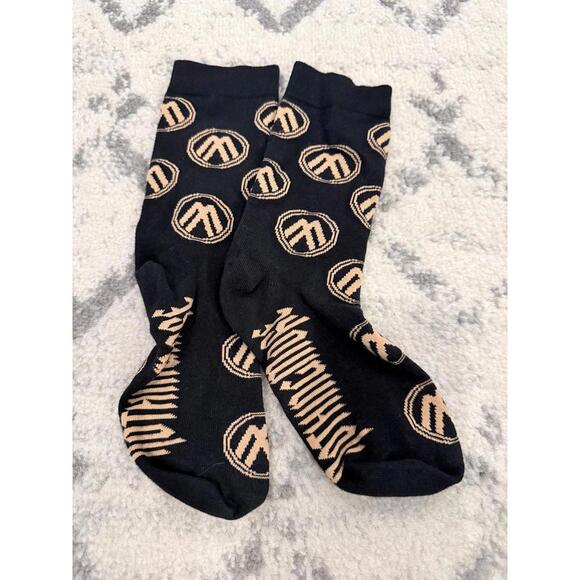 4 pair sock lot - Picture 9 of 12